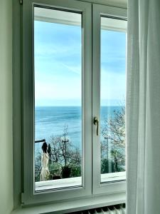 hotel riviera and maximilians