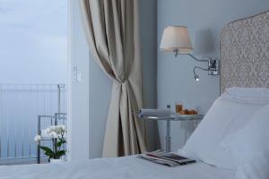 hotel riviera and maximilians