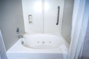 quality inn moore oklahoma city