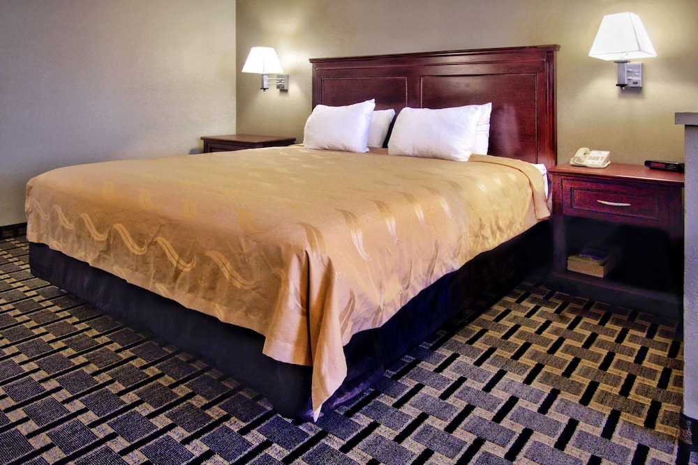 quality inn moore oklahoma city