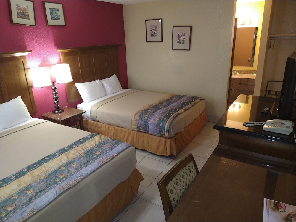 ocotillo apartments and hotel