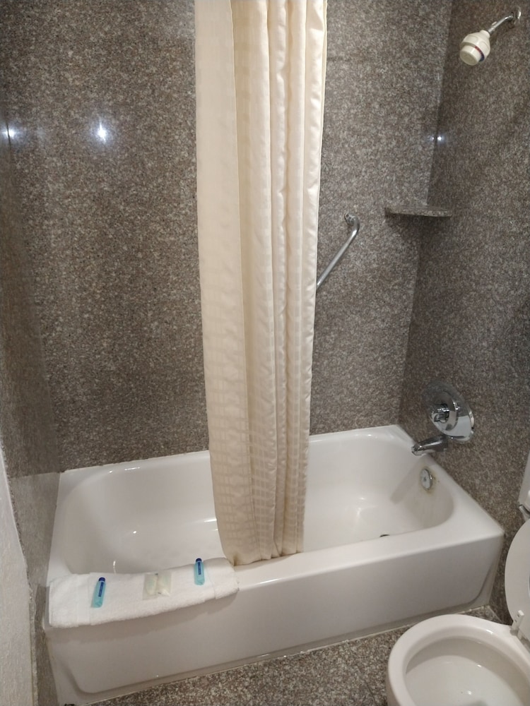 ocotillo apartments and hotel