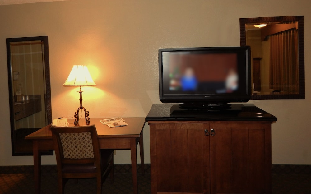 ocotillo apartments and hotel