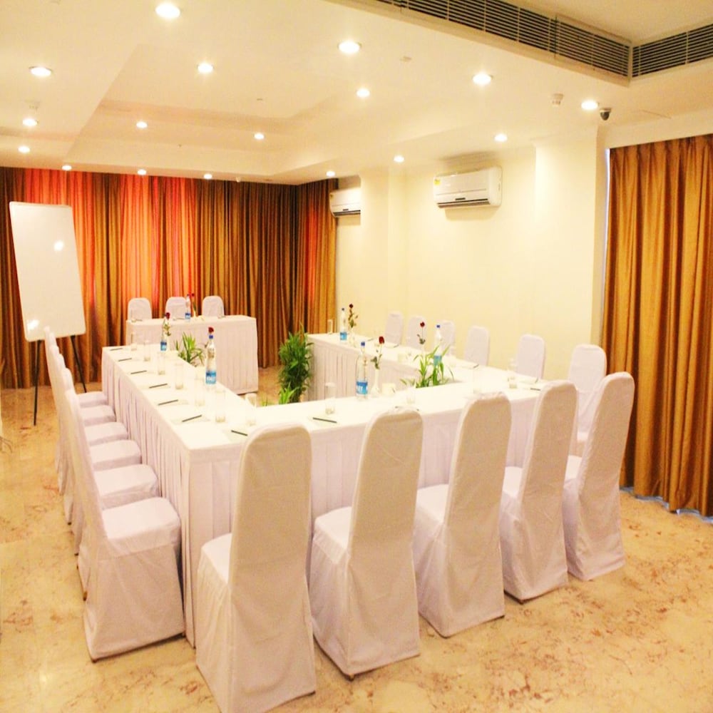 royal sarovar portico siliguri