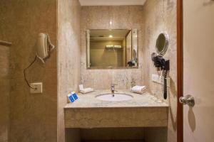 royal sarovar portico siliguri