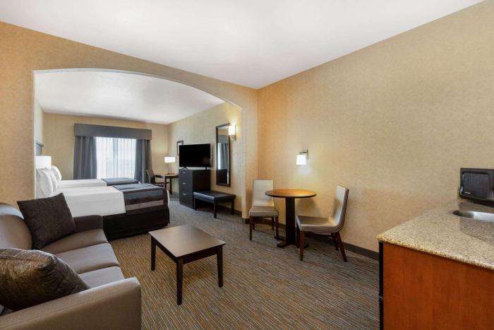 wingate by wyndham moses lake