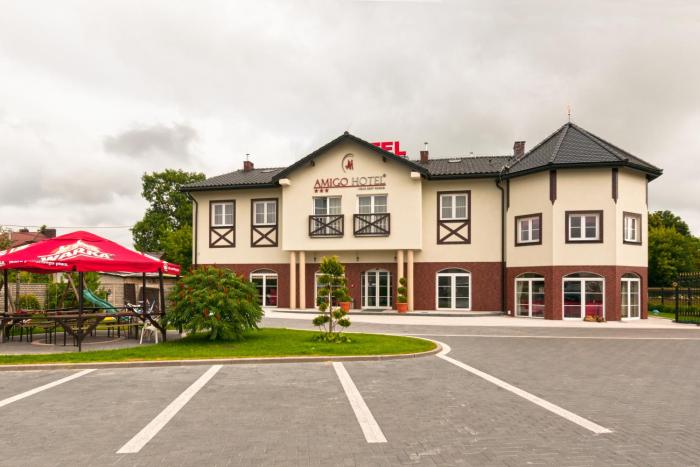 amigo hotel