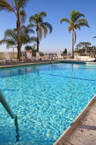 la crystal hotel los angeles area