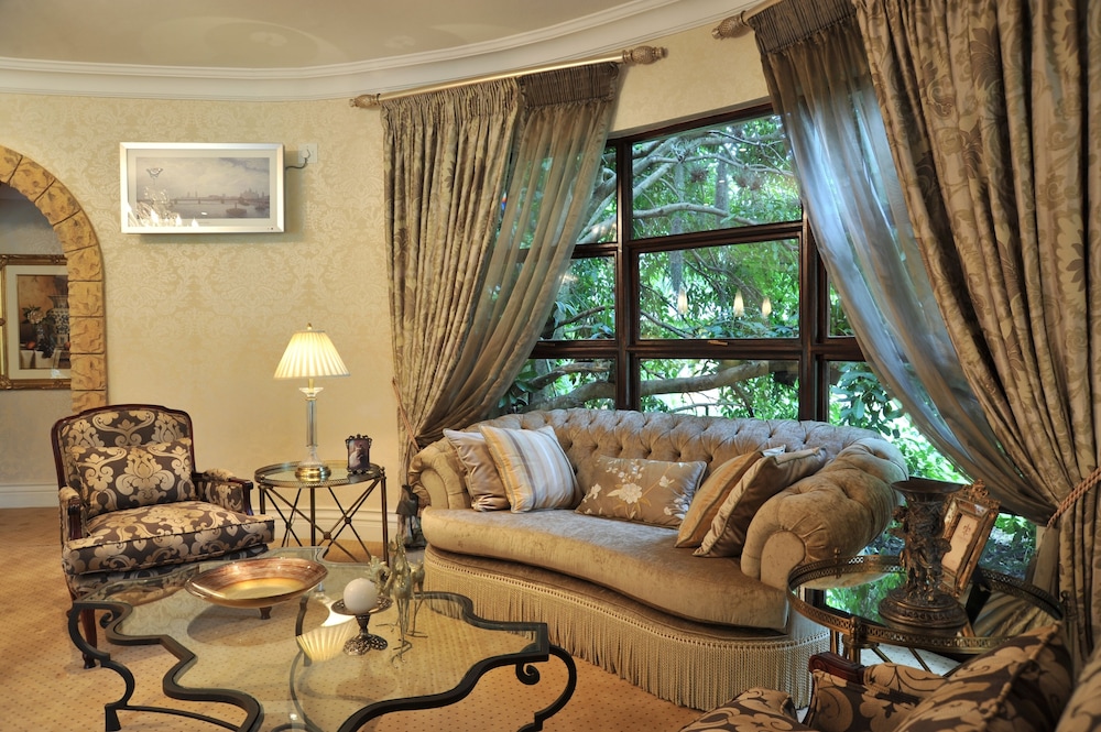 summerfield luxury resort and botanical garden