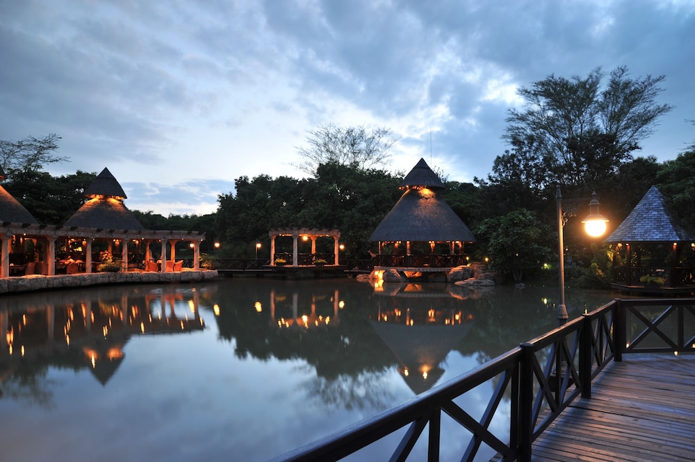 summerfield luxury resort and botanical garden