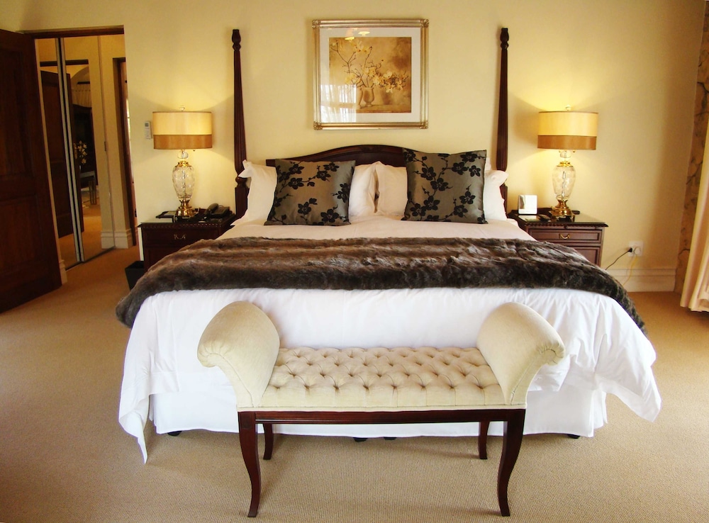 summerfield luxury resort and botanical garden