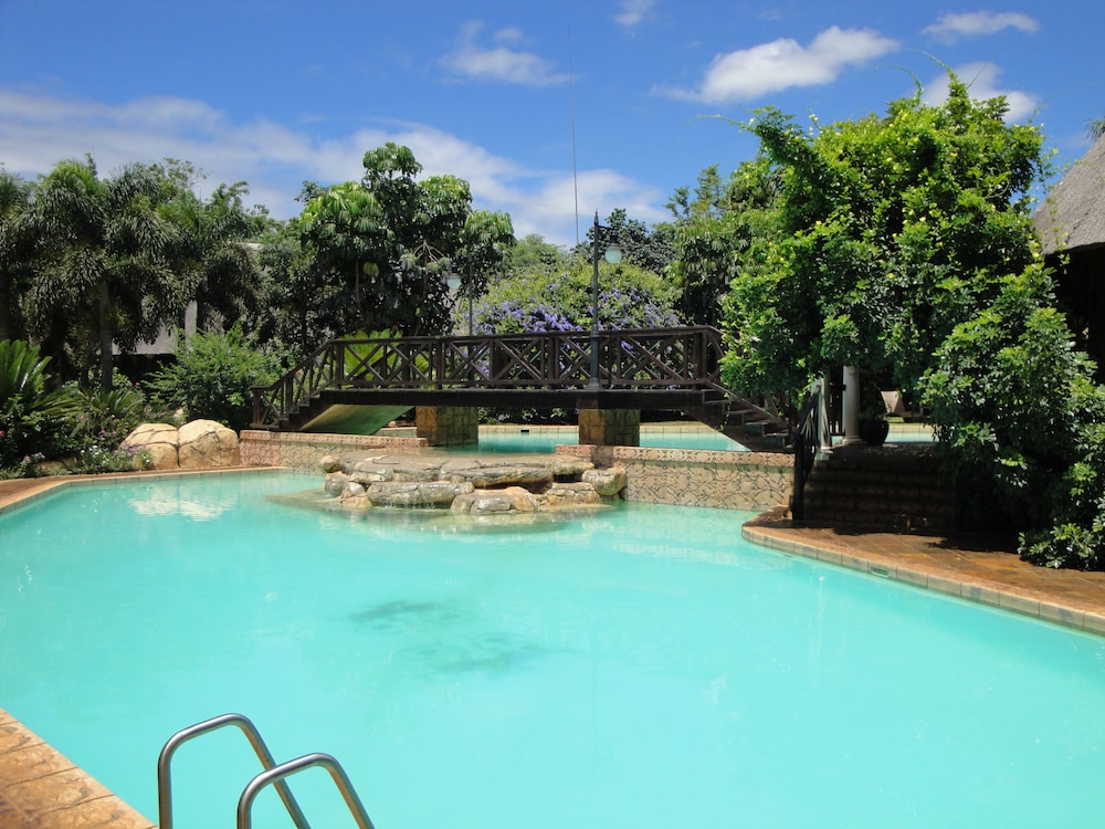 summerfield luxury resort and botanical garden