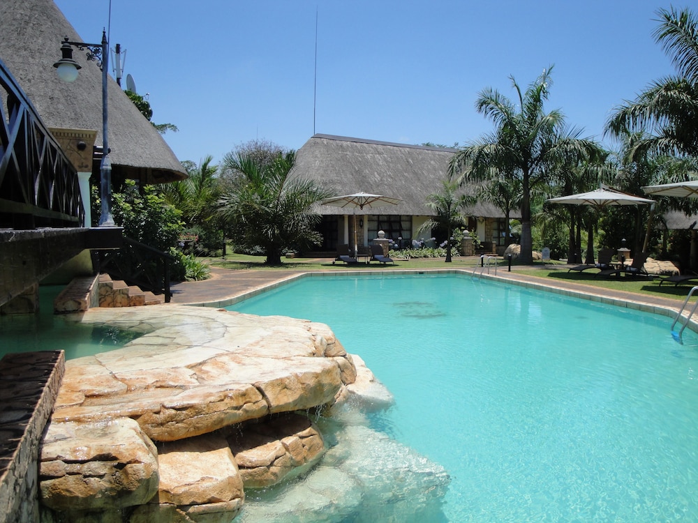 summerfield luxury resort and botanical garden