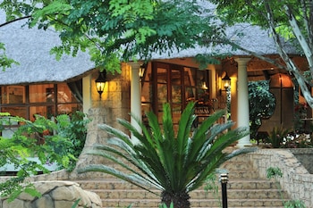 summerfield luxury resort and botanical garden