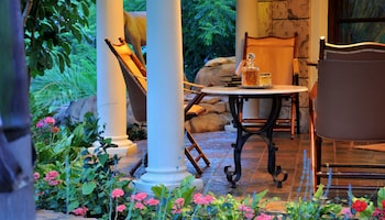 summerfield luxury resort and botanical garden