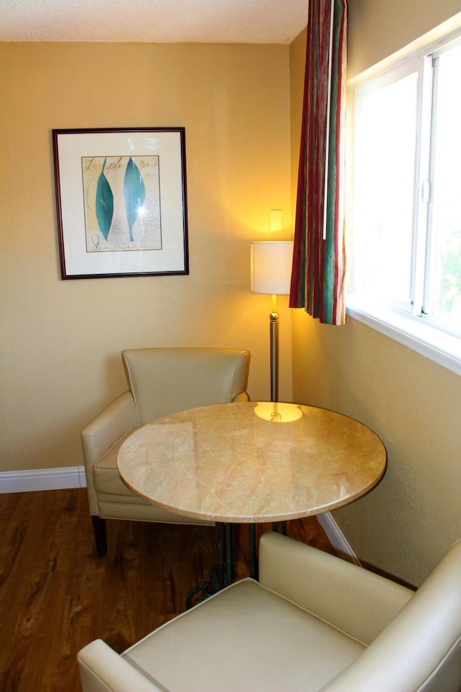 roy inn suites a sacramento midtown