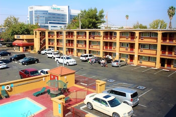 roy inn suites a sacramento midtown