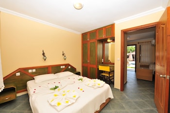 grenadine lodge