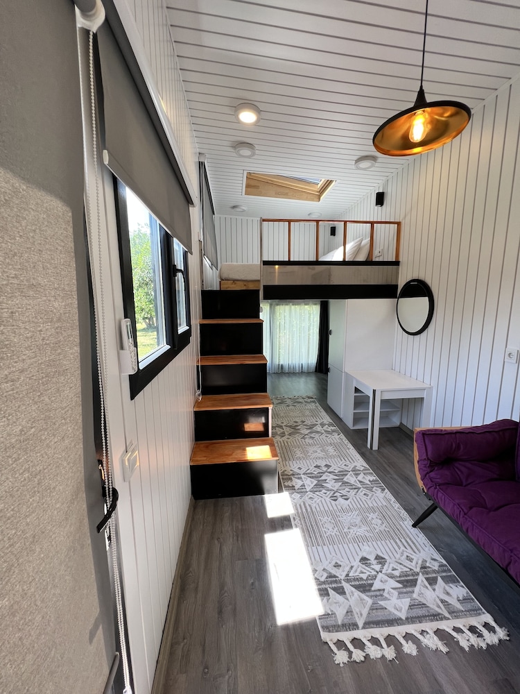 grenadine lodge