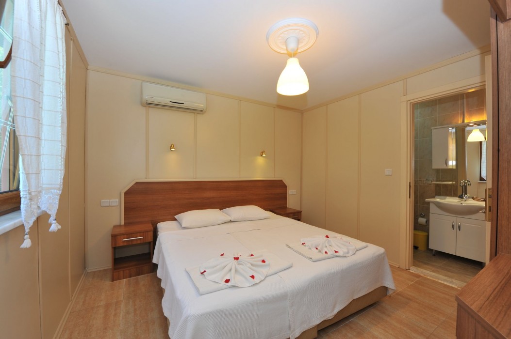 grenadine lodge