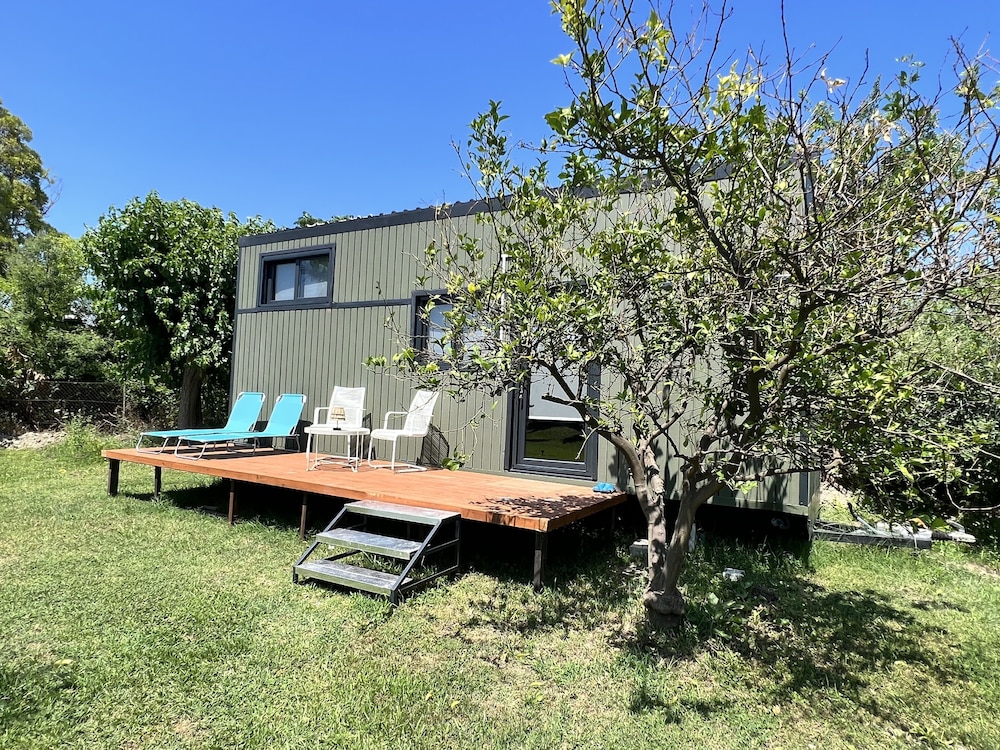 grenadine lodge
