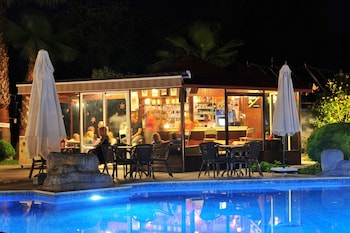 grenadine lodge