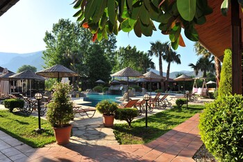 grenadine lodge