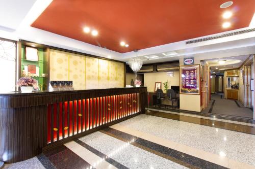 barons hot spring hotel