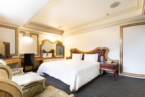 barons hot spring hotel