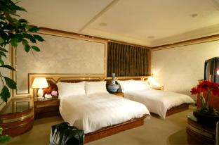 barons hot spring hotel