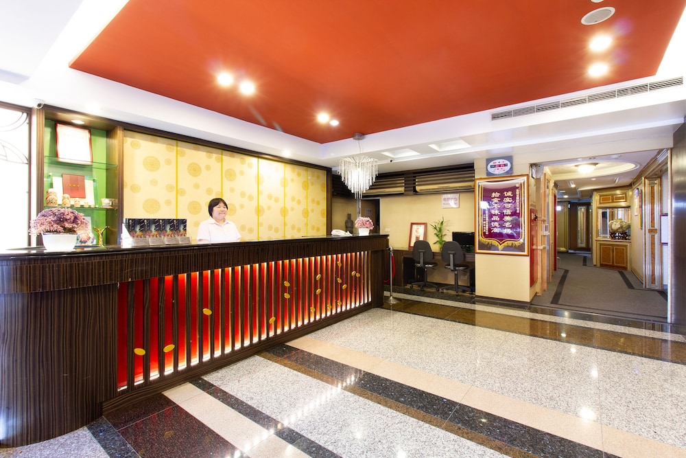 barons hot spring hotel