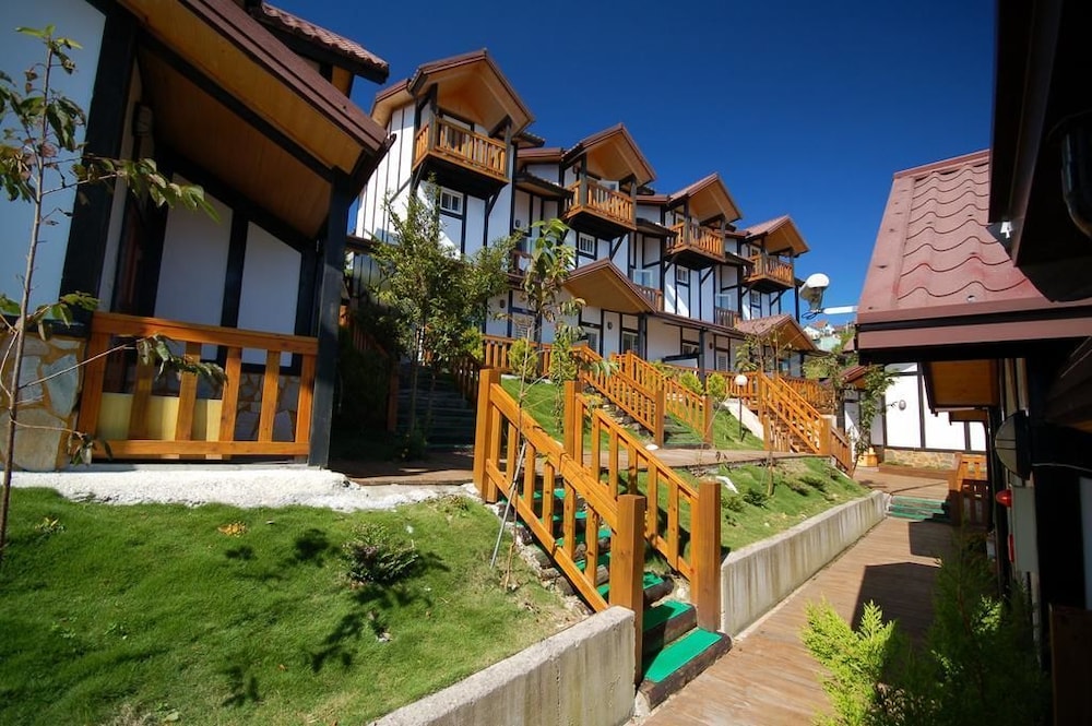 sea of clouds vacation villa