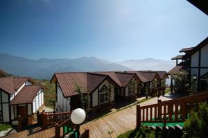 sea of clouds vacation villa