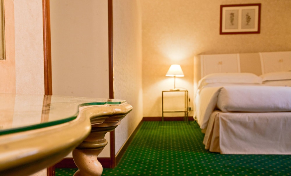 aldrovandi residence city suites