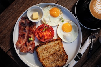 skinkikofi guest house