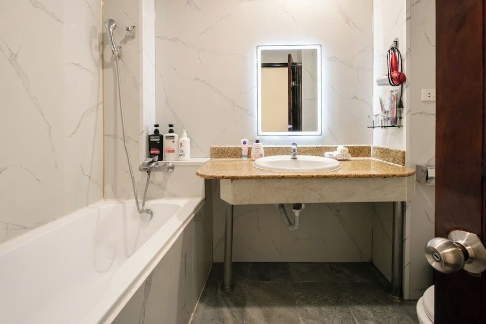 a25 hotel 26 hang non