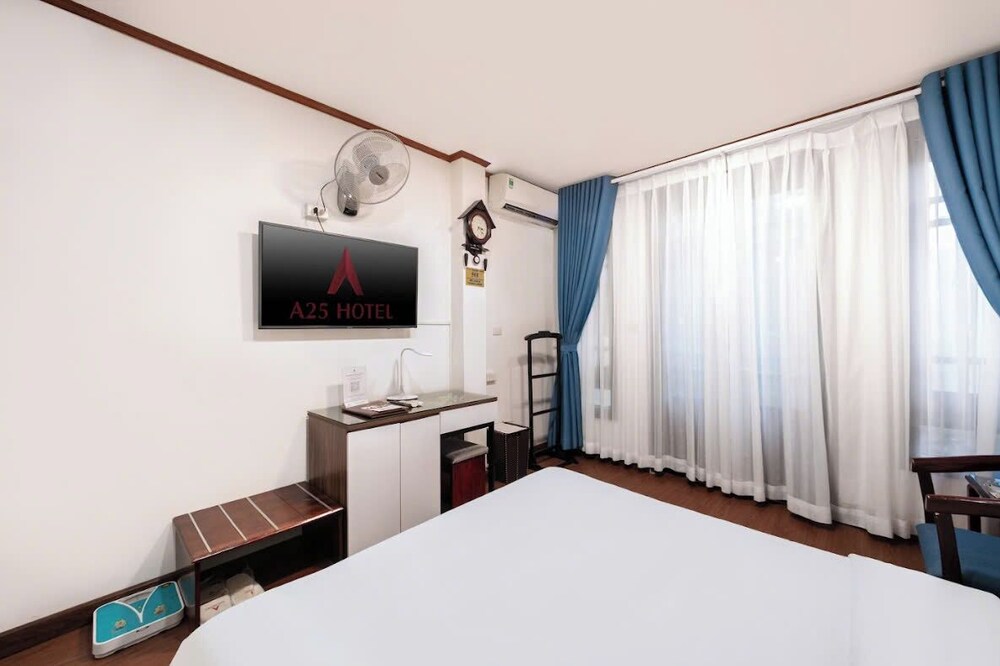 a25 hotel 26 hang non