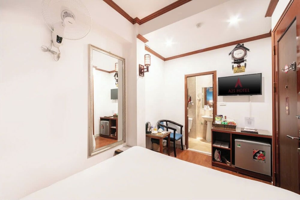 a25 hotel 26 hang non