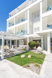 Lido Star Beach,Kallithea>>Faliraki,3 star