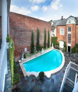chateau hotel