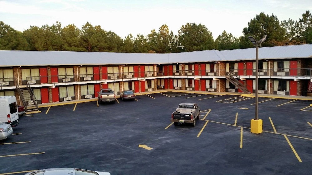 American Inn,Calhoun County>>Anniston,3 star