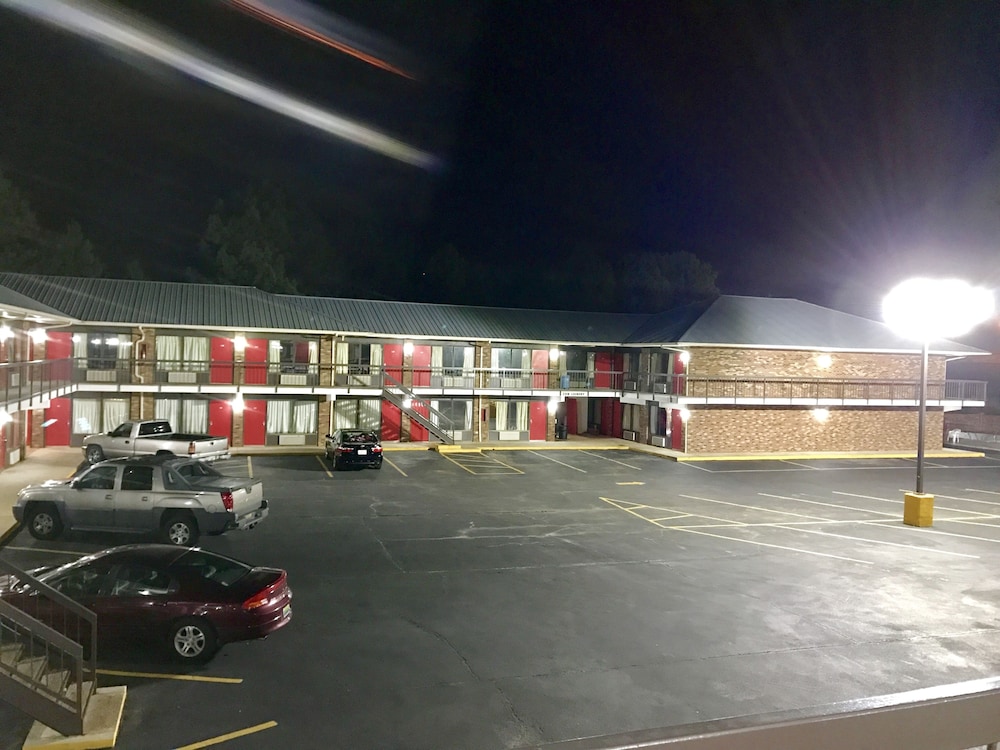 American Inn,Calhoun County>>Anniston,3 star