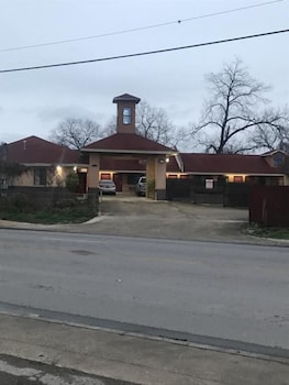 southtown sa inn