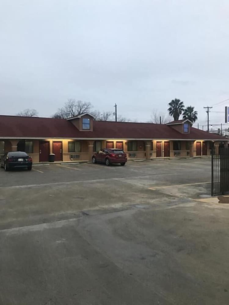 southtown sa inn