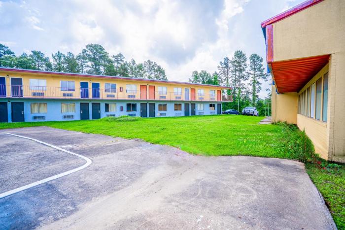 economy inn by oyo livingston tx hwy 59