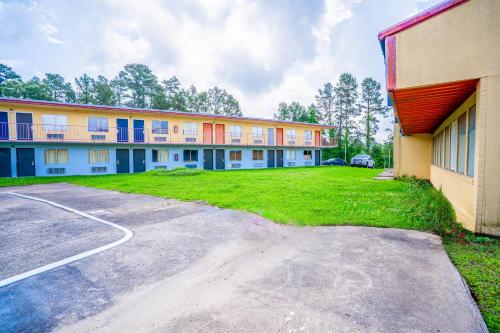 economy inn by oyo livingston tx hwy 59