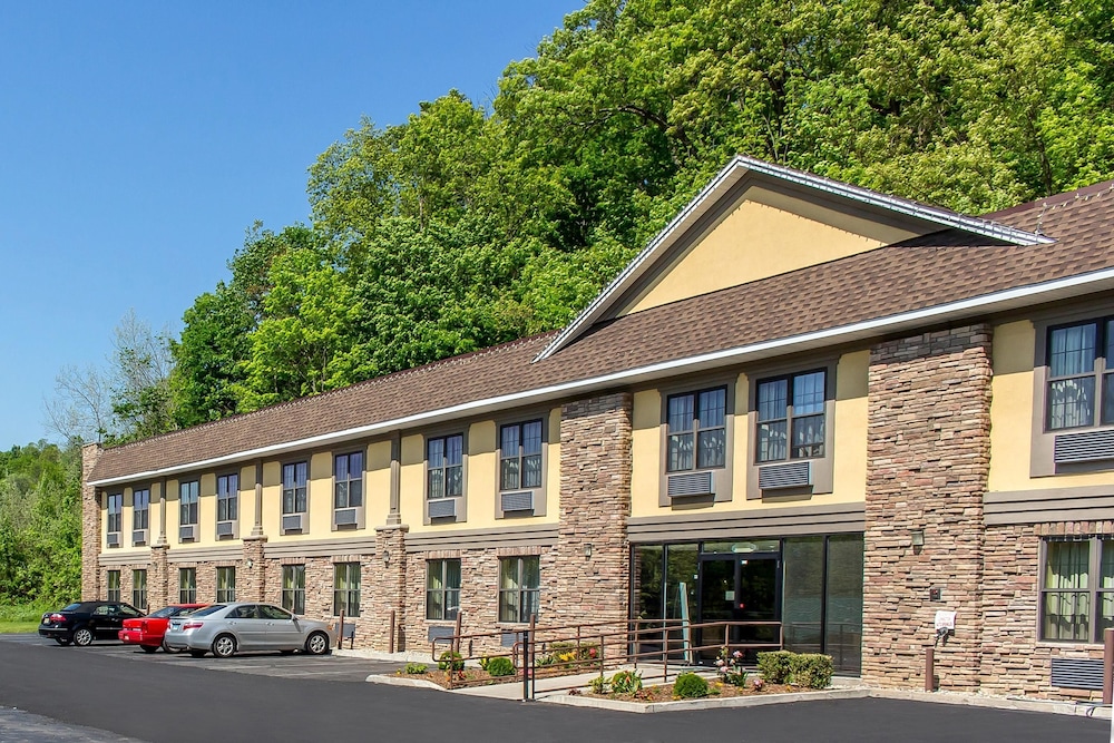 quality inn near mountain creek