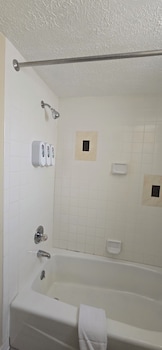 merida inn and suites