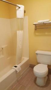 loyalty inn hawkinsville