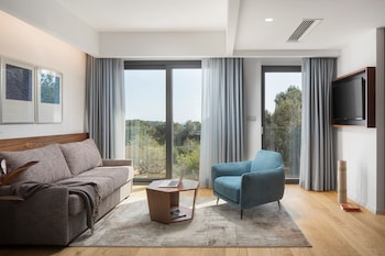 hotel and restaurant milan